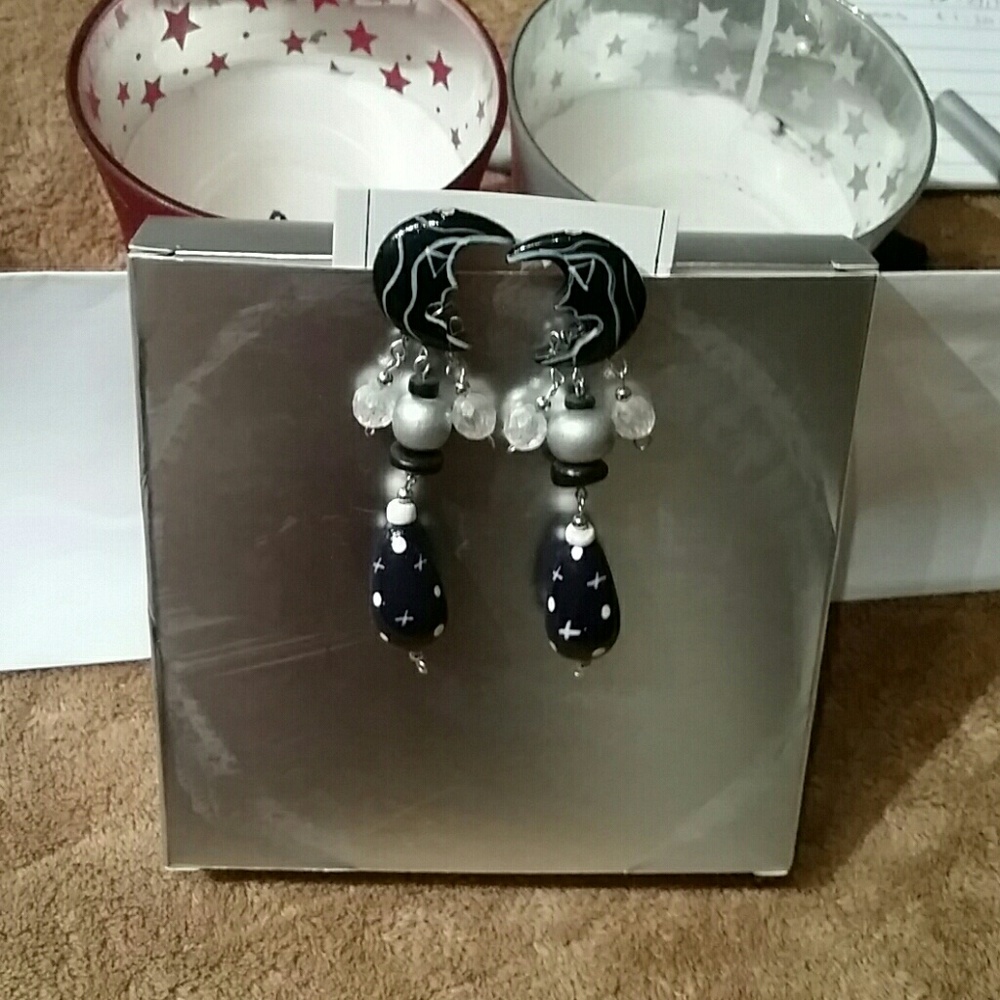 fashion half moon earring